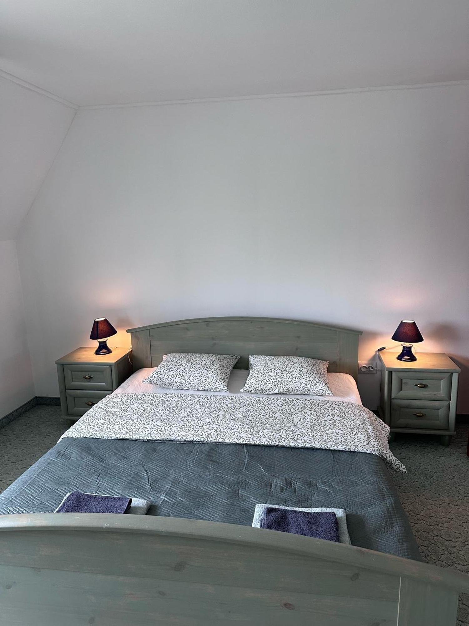 Eden Panzio Aparthotel Bük Buitenkant foto