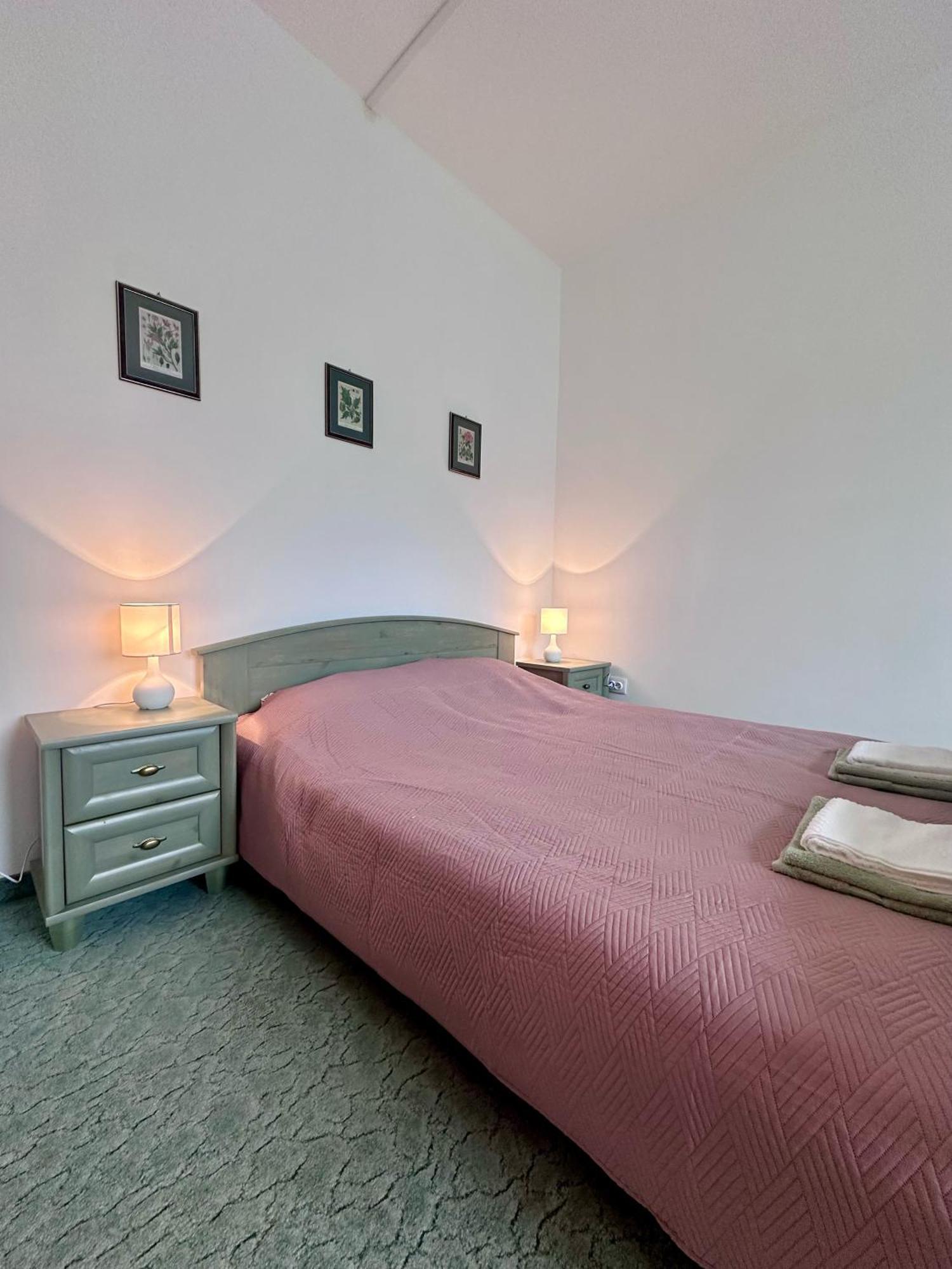 Eden Panzio Aparthotel Bük Buitenkant foto