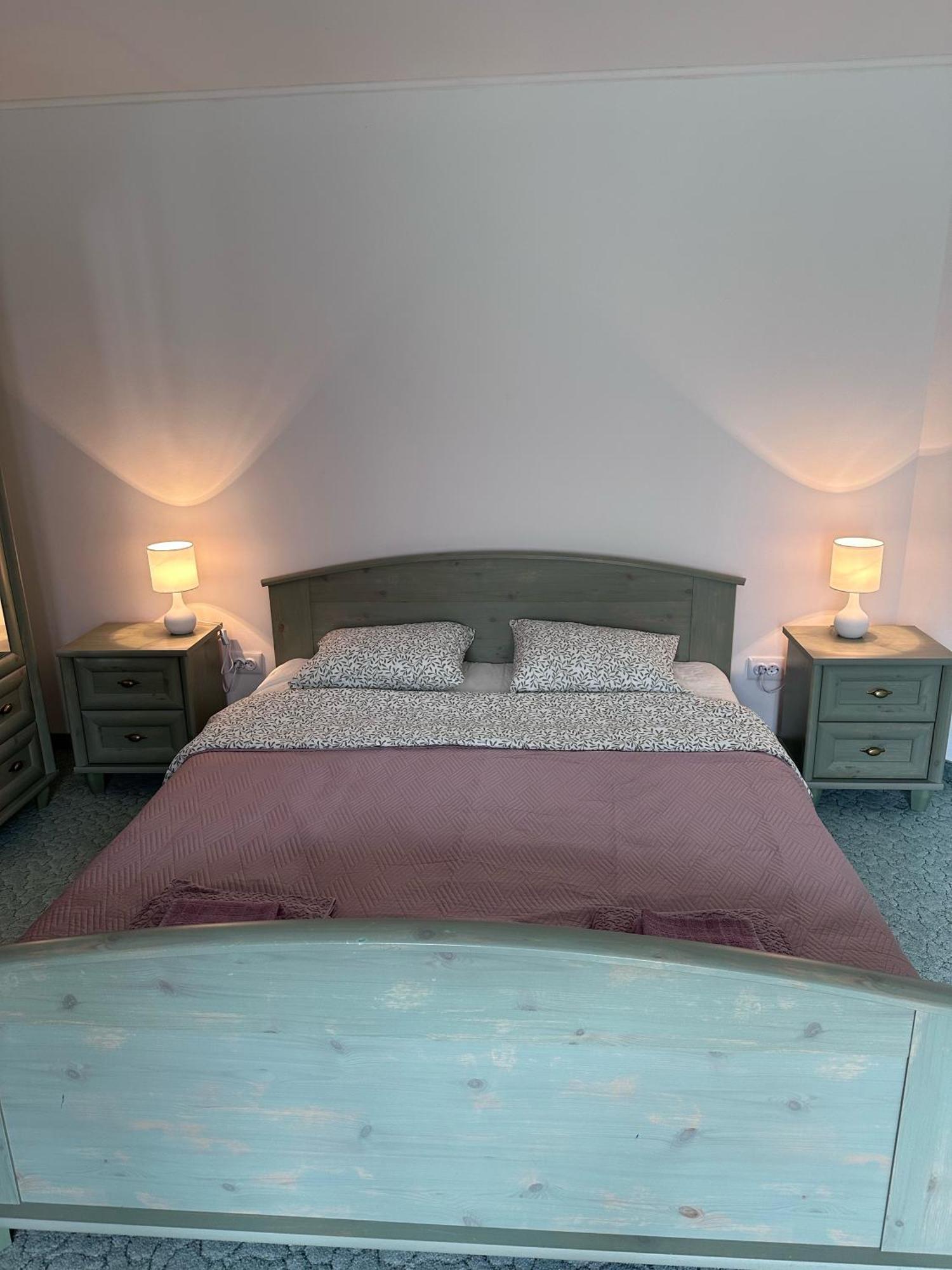 Eden Panzio Aparthotel Bük Buitenkant foto