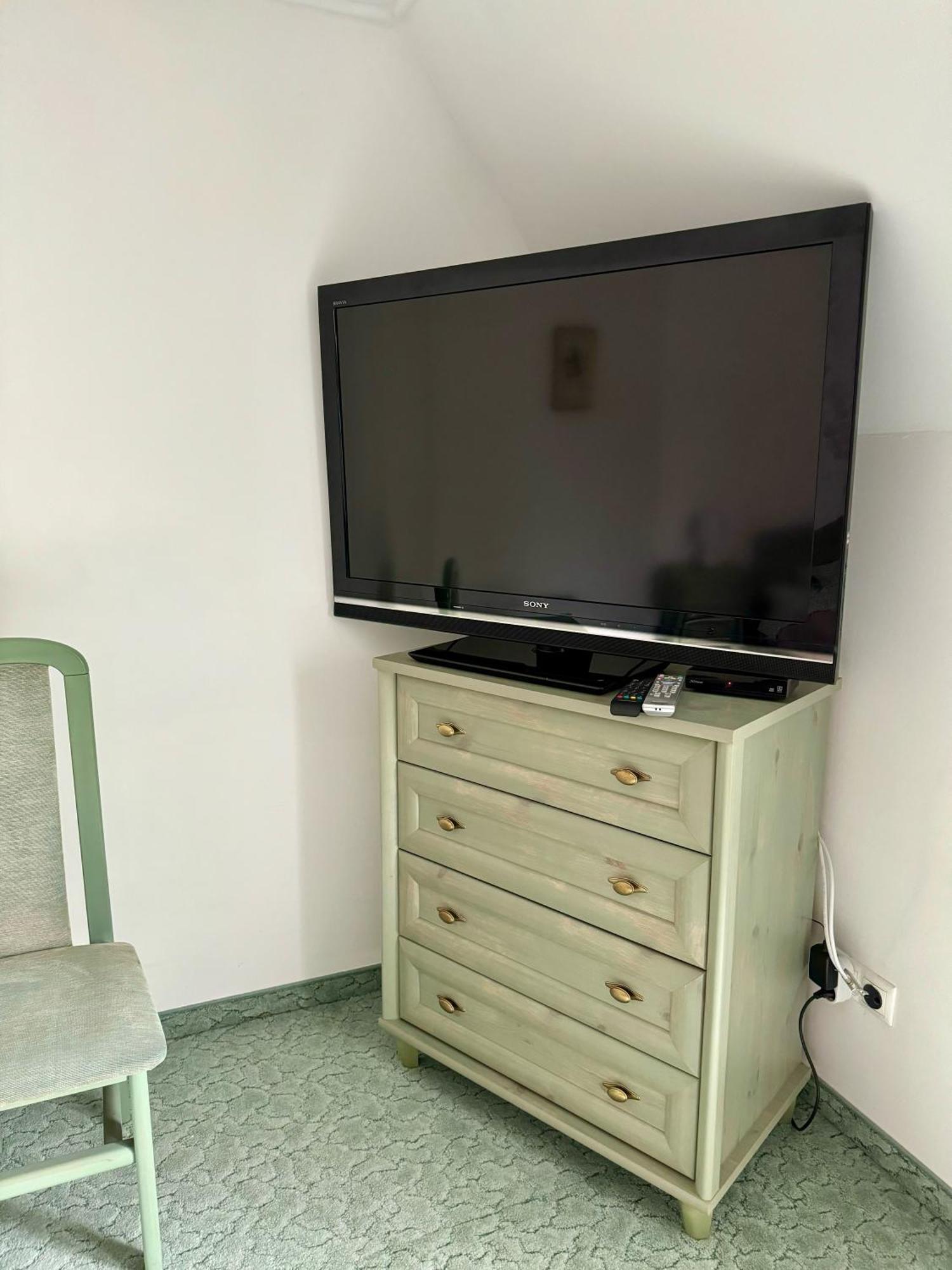 Eden Panzio Aparthotel Bük Buitenkant foto